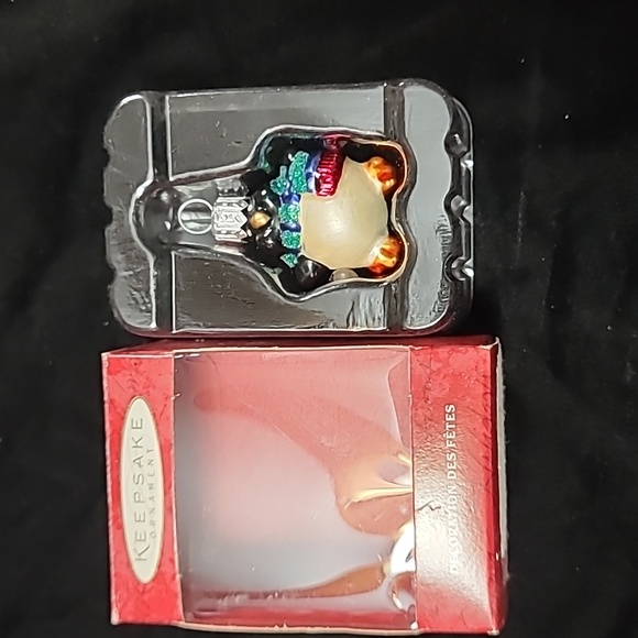 VINTAGE Hallmark Hand-Blown Glass Penguin Ornament 2000 Li'l Roly-Poly Penguin - Picture 2 of 10